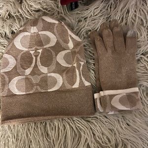 Coach beanie matching gloves